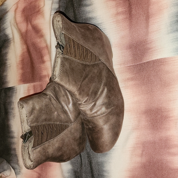 Booties - Picture 5 of 8